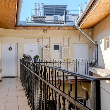 Cozy Flat In The Heart Of Buda Budapest Extérieur photo