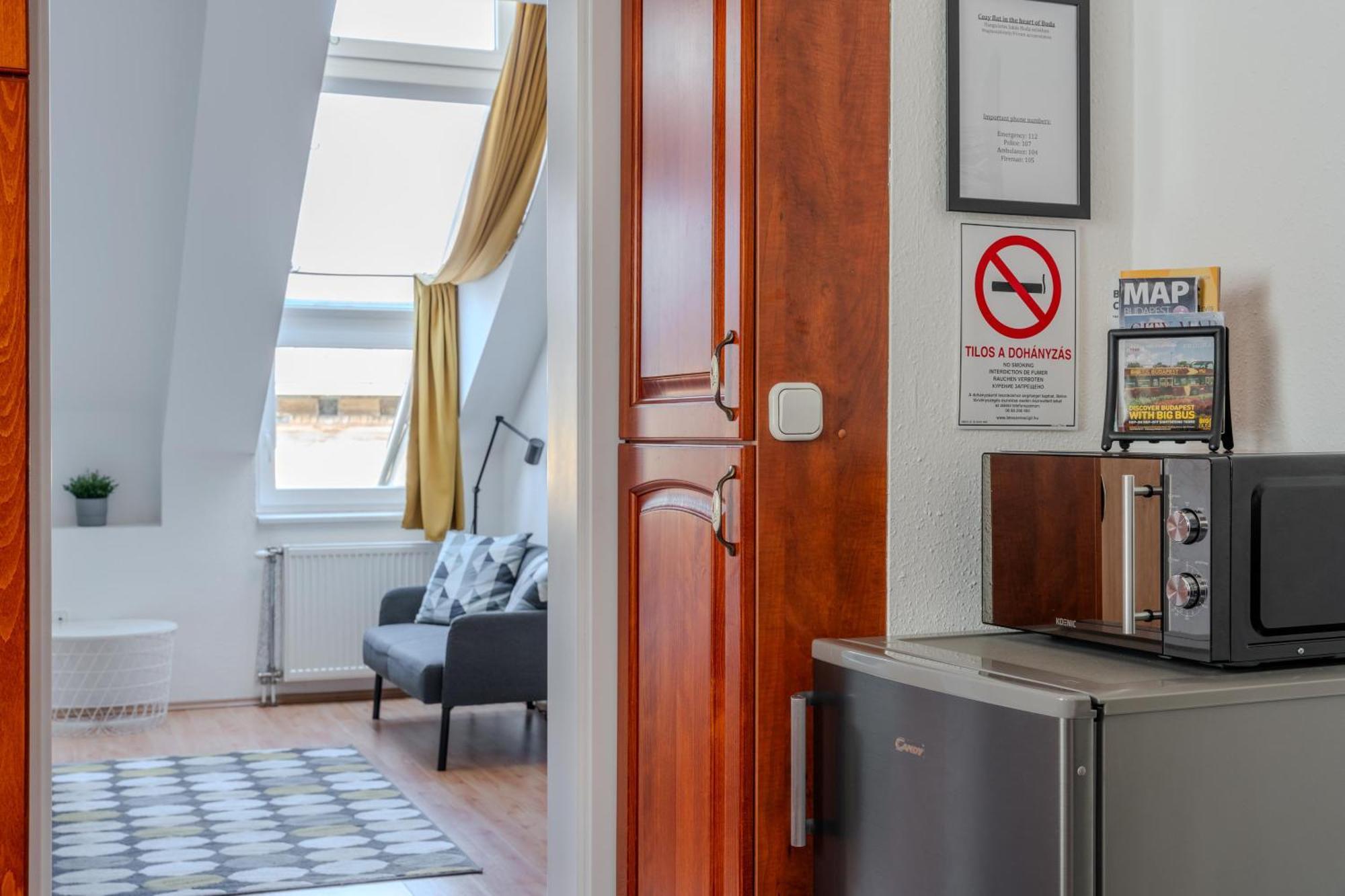 Cozy Flat In The Heart Of Buda Budapest Extérieur photo