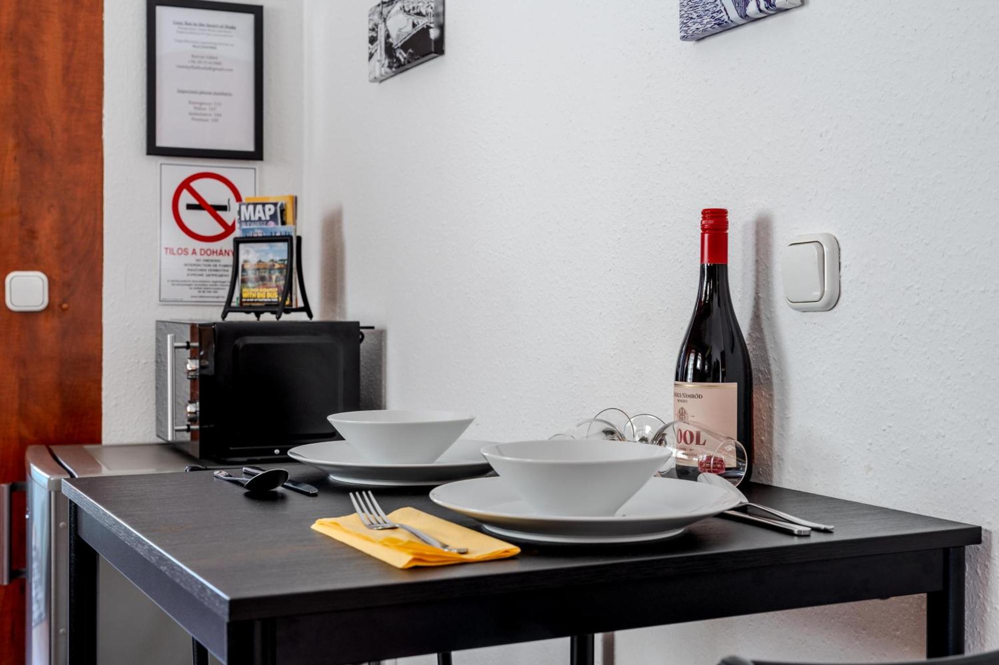 Cozy Flat In The Heart Of Buda Budapest Extérieur photo